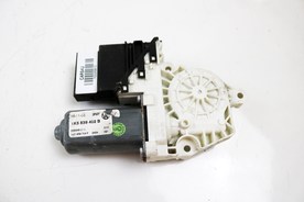 Заден десен мотор стъклоповдигач  Volkswagen Jetta 2005-2010   1K5839402B 2672