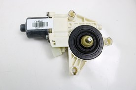 Заден десен мотор стъклоповдигач  Mercedes-Benz C Class W204 2007-2014   Bosch 0130822504 2694