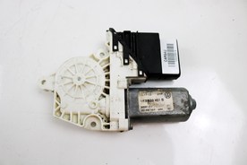 Заден ляв мотор стъклоповдигач  Volkswagen Jetta 2005-2010   1K5839401B 2672