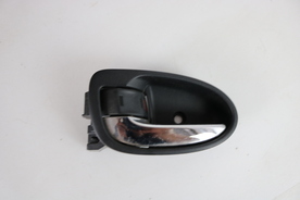 Предна лява Вътрешна дръжка  Toyota  Yaris 2006-2011 1.3VVTi 