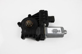 Преден ляв  мотор стъклоповдигач  Opel   Astra H  2004-2010  Bosch 0130821454