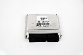 Компютър двигател  Volkswagen Passat 5 2000-2005 2.0i  Bosch 0261208536 3B0907557S