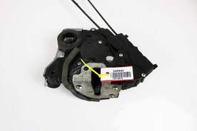 Предна лява брава врата  Toyota Yaris 2006-2012    