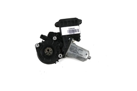 Преден ляв мотор стъклоповдигач  Toyota Yaris 2006-2012 1.3 VVTI 5 врати 85702-0F010