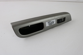  Бутон ел. стъкло  Toyota Corolla 2002-2007 2.0 D4D 84801-02381-B0