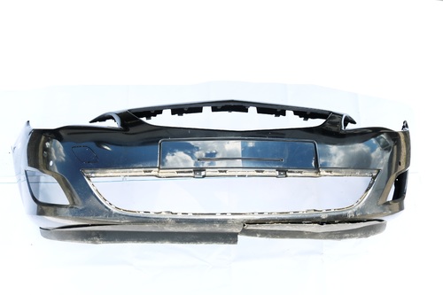  Предна броня  Opel Astra J 2009-2015   13264403 със забележка