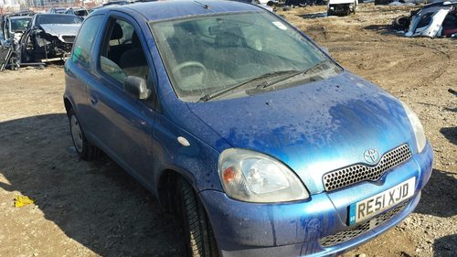 Toyota Yaris 1.0 2001г.