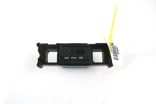  USB/AUX вход  Hyundai i20 2008-2014   96120-1J900 