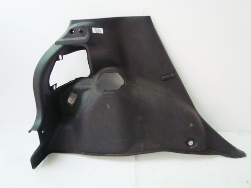 Задна лява Кора в багажник  Toyota Yaris 1999-2005 1.0 VVTi 64715-0D040