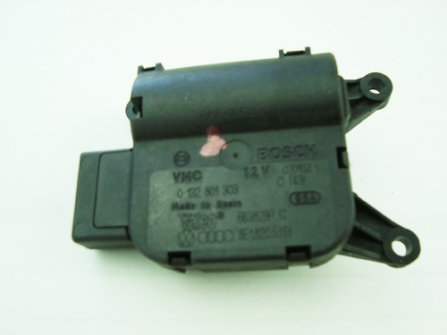  Моторче Клапа Парно  Audi A4 2001-2009  Bosch 0132801303