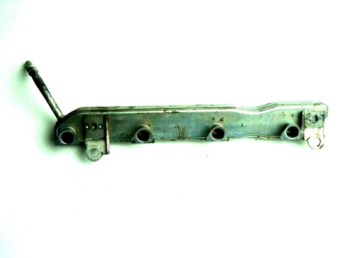  Рейка дюзи  Toyota Yaris 2005-2013 43525 