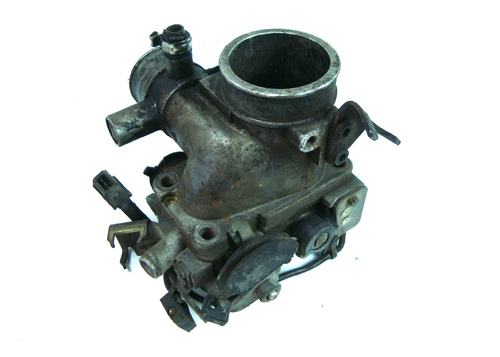  Дроселова клапа  Volkswagen Golf 2 GTI 1984-1991 1.8 16V 037063AJ